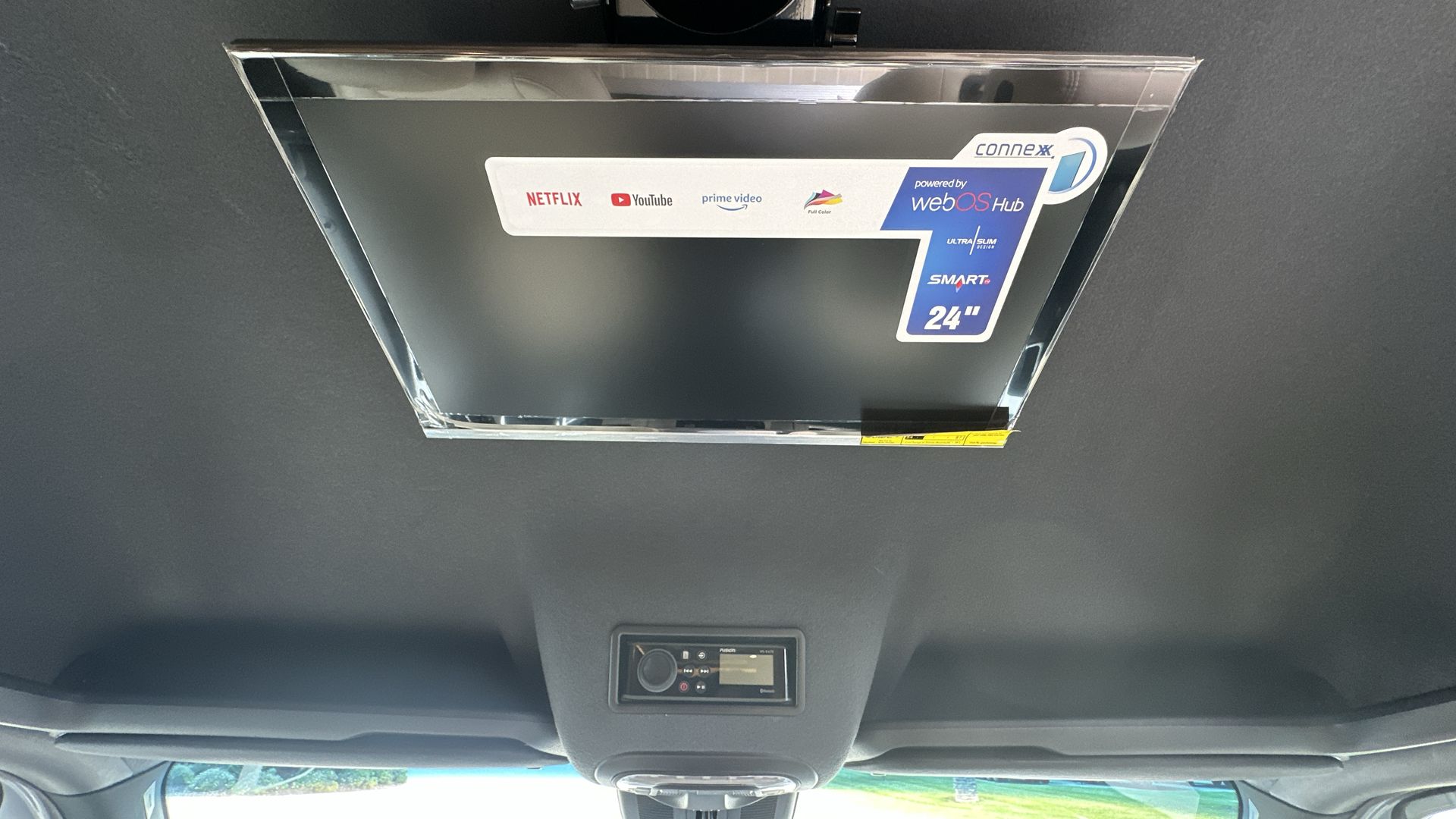 2025 Airstream 24 GL Base