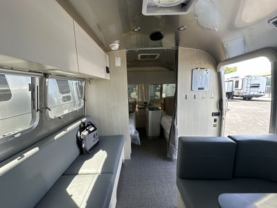 2026 Airstream 30FBBT Base