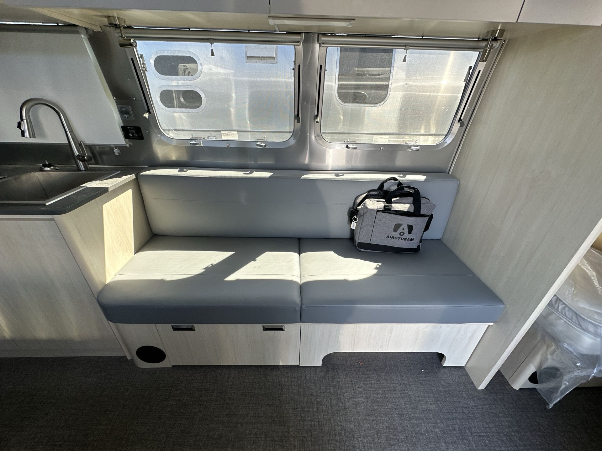 2026 Airstream 30FBBT Base