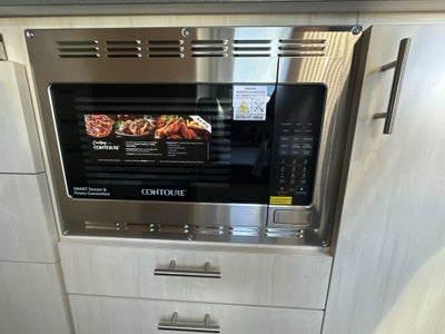 2026 Airstream 30FBBT Base