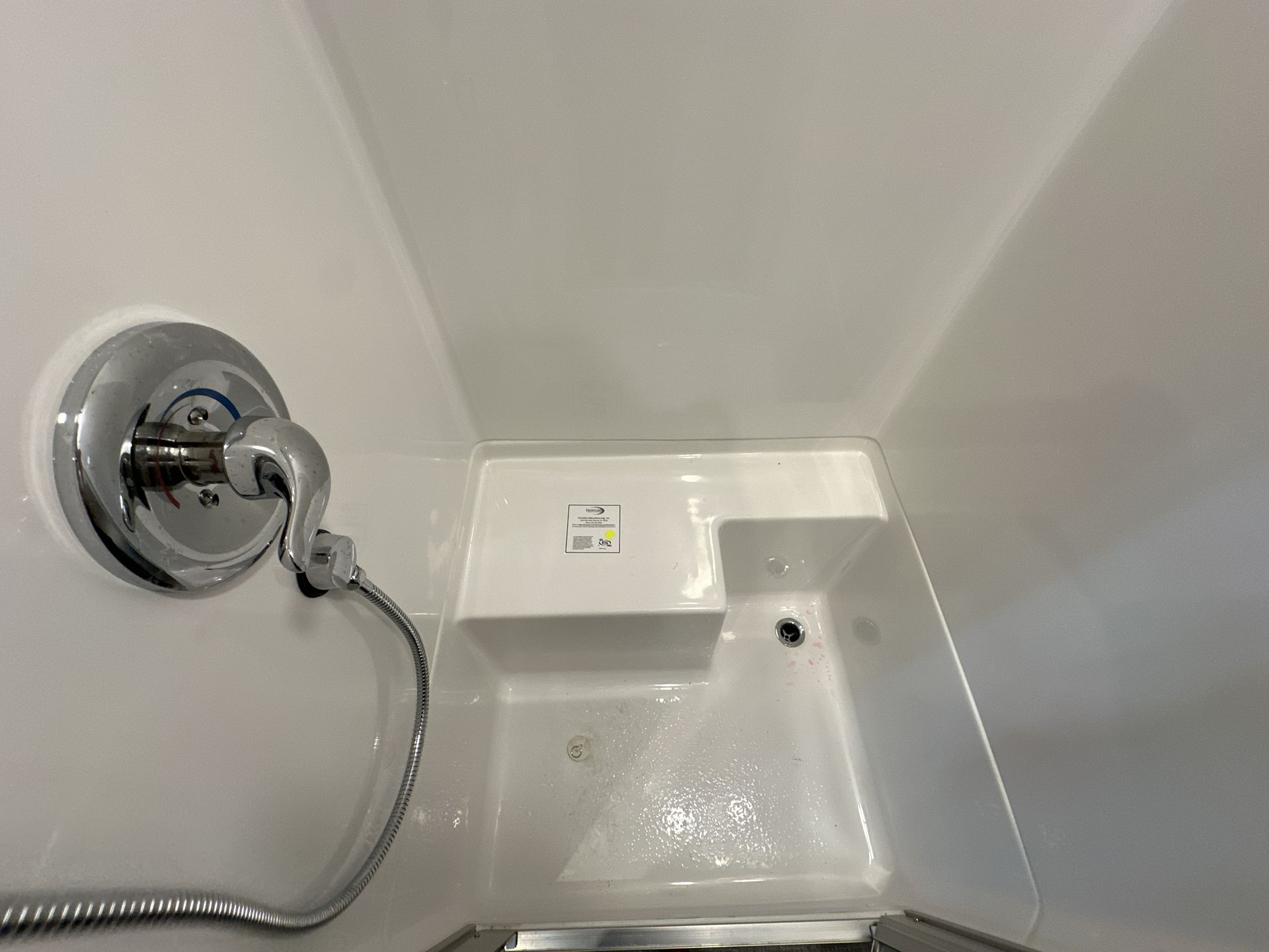 2026 Airstream 25FBQ Base