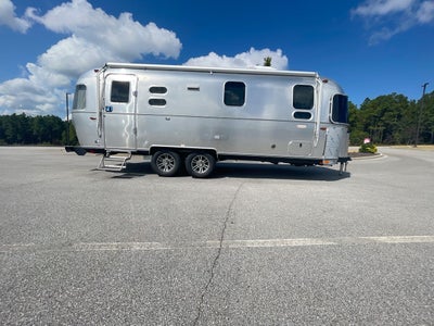 2026 Airstream 25FBQ Base