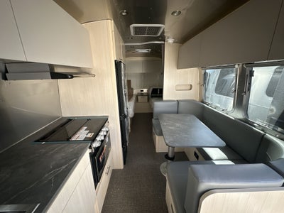 2026 Airstream 23FBT Base