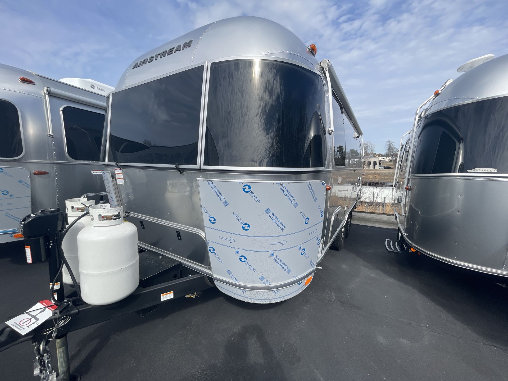 2026 Airstream 23FBT Base