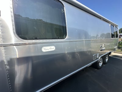 2026 Airstream 27FBQ Base