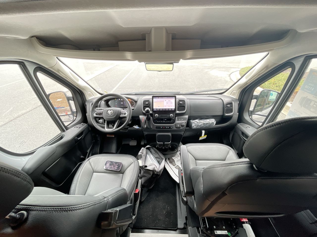 2026 Airstream Rangeline Base