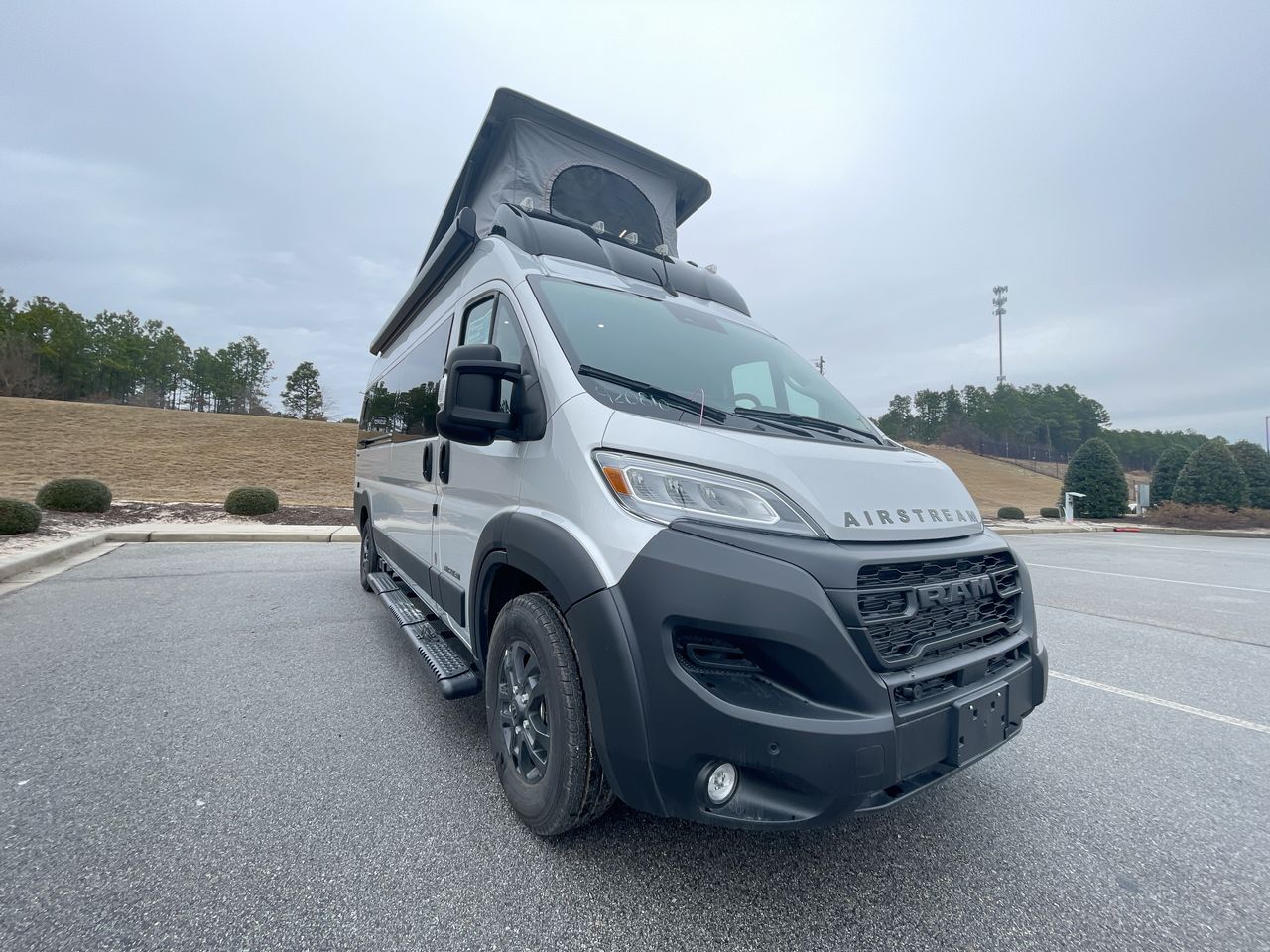 2026 Airstream Rangeline Base