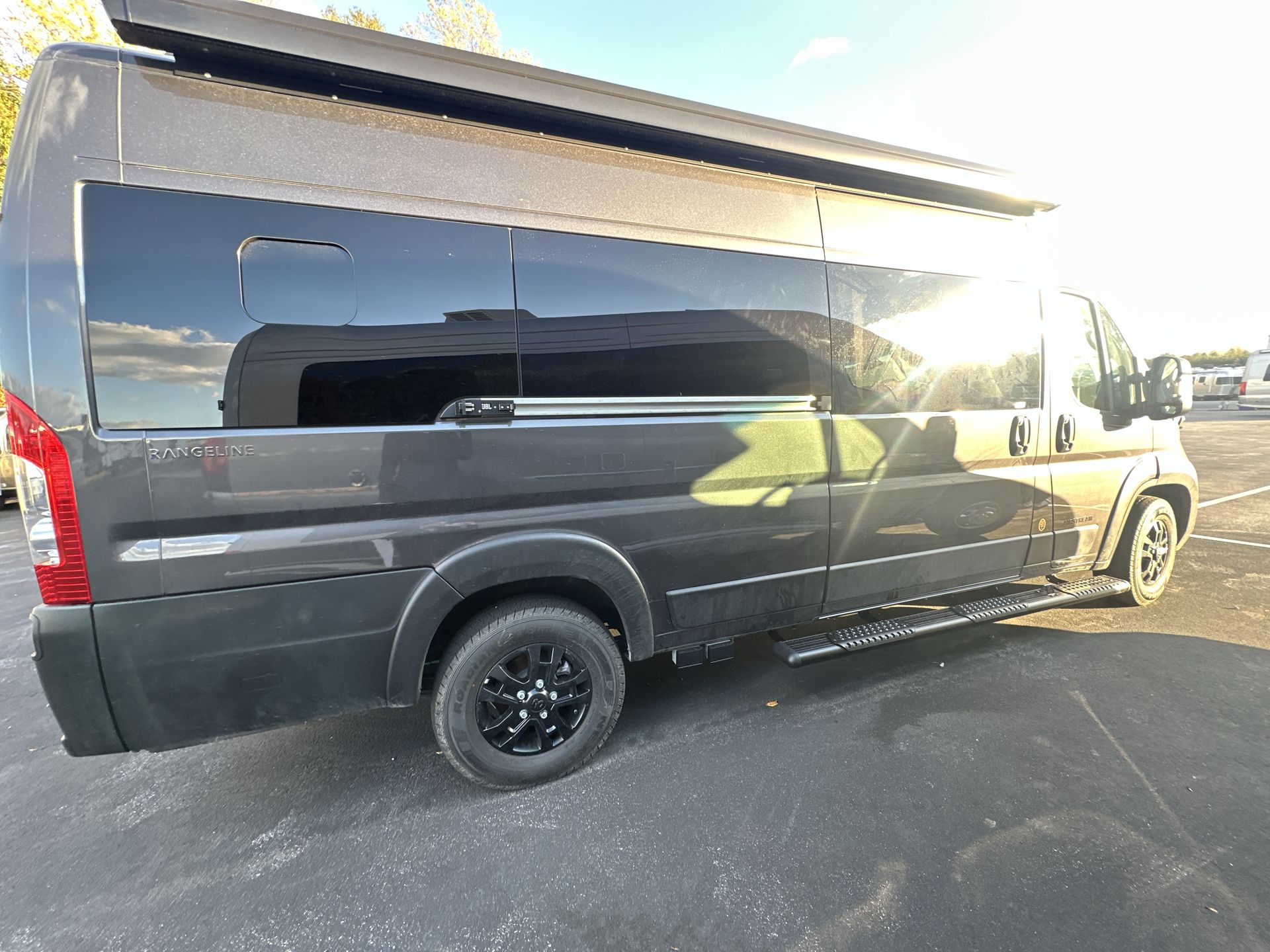 2026 Airstream Rangeline Base