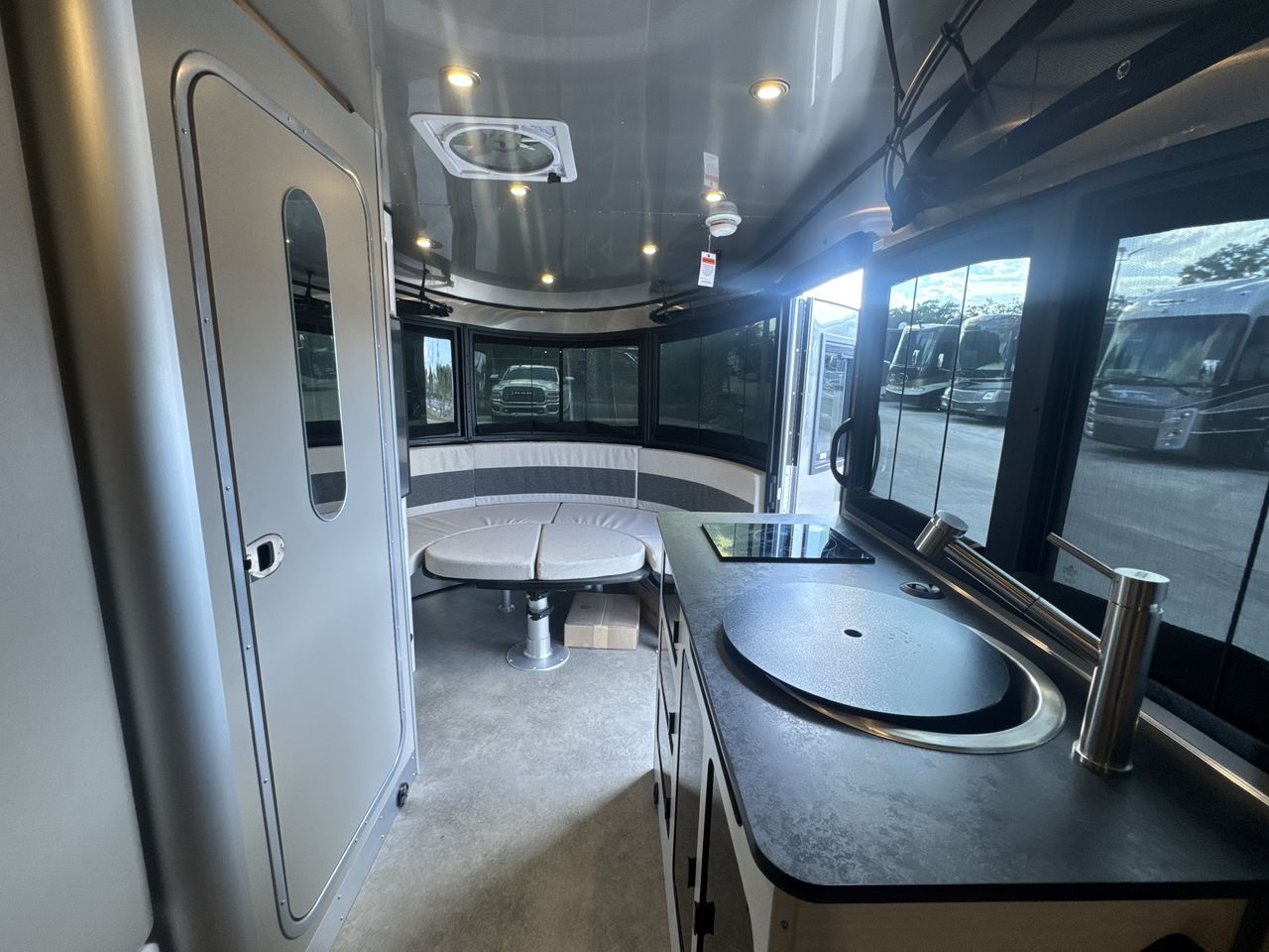 2026 Airstream 20Xe Base