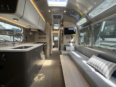 2026 Airstream 30RBT Base