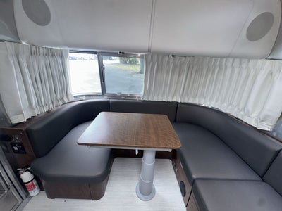 2025 Airstream 25FBQ Base