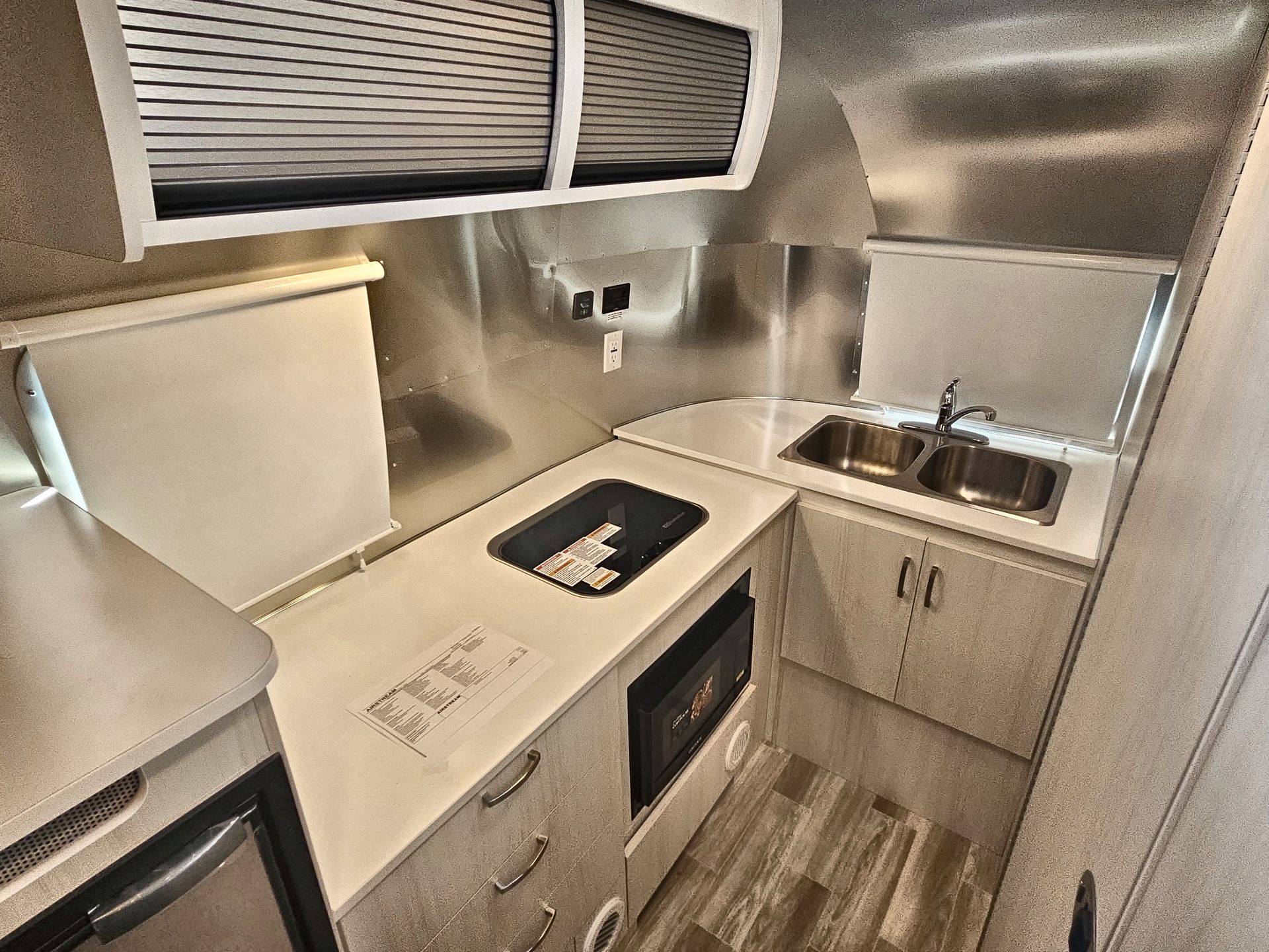 2025 Airstream 20FB Base