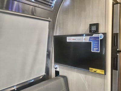 2026 Airstream 25FBT Base