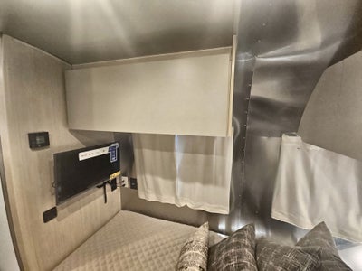 2026 Airstream 25FBT Base