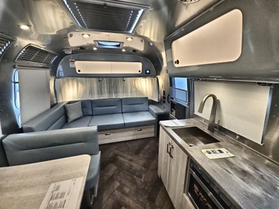 2025 Airstream 30RBQ Base