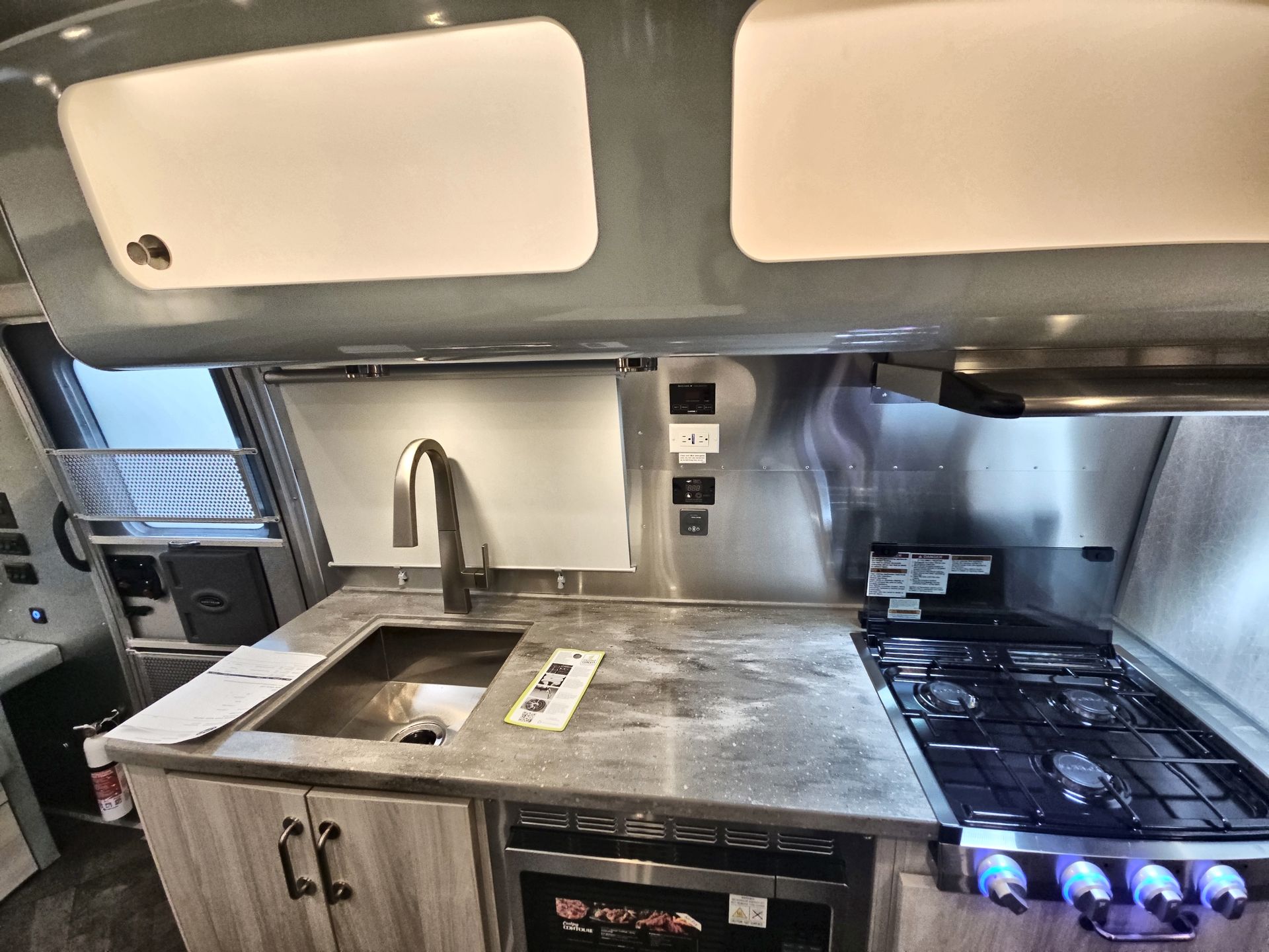 2025 Airstream 30RBQ Base