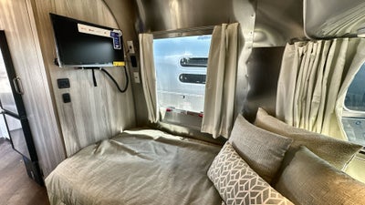 2025 Airstream 23FBT Base