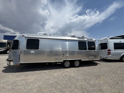 2026 Airstream 27FBQ Base