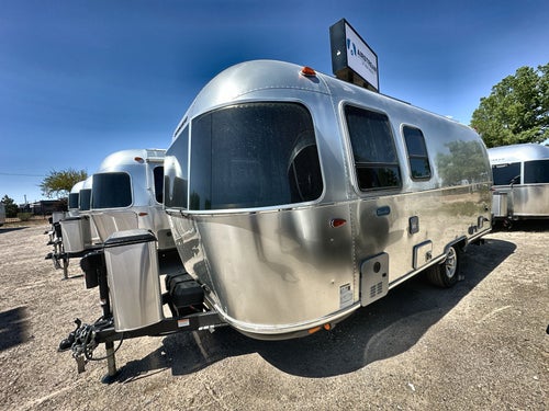 2025 Airstream 22FB Base