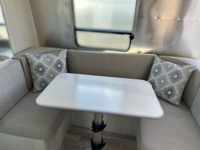 2025 Airstream 22FB Base