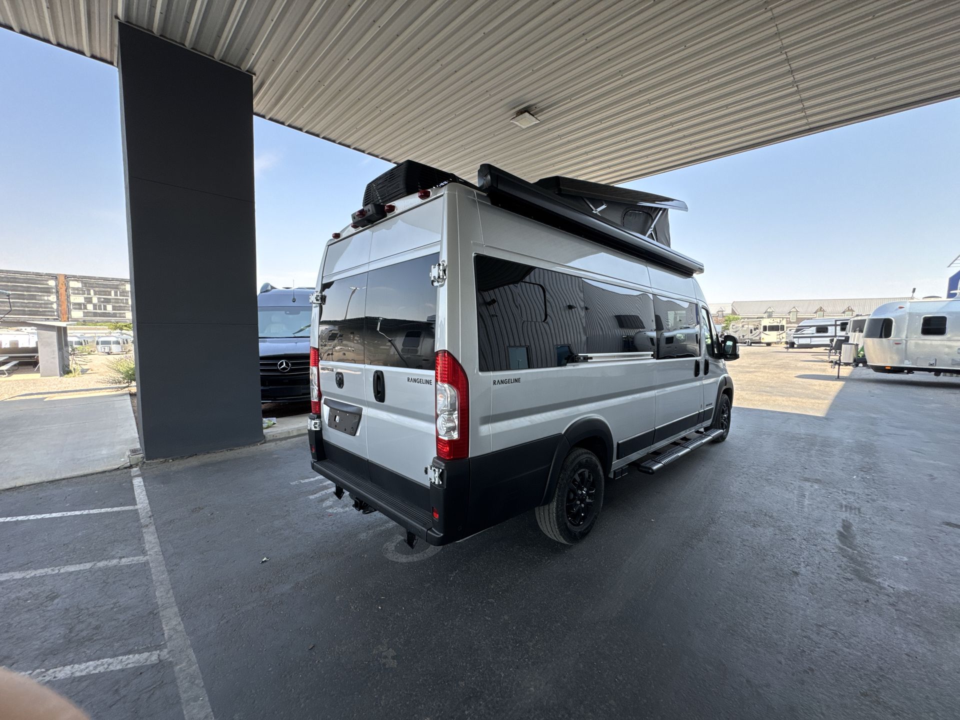 2026 Airstream Rangeline Base