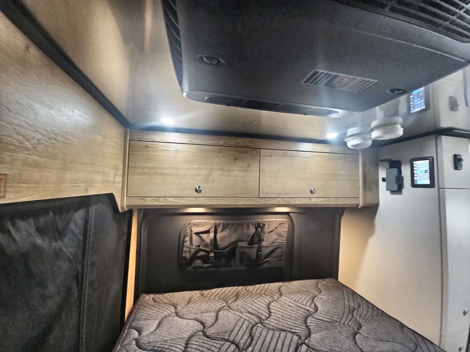 2026 Airstream Rangeline Base