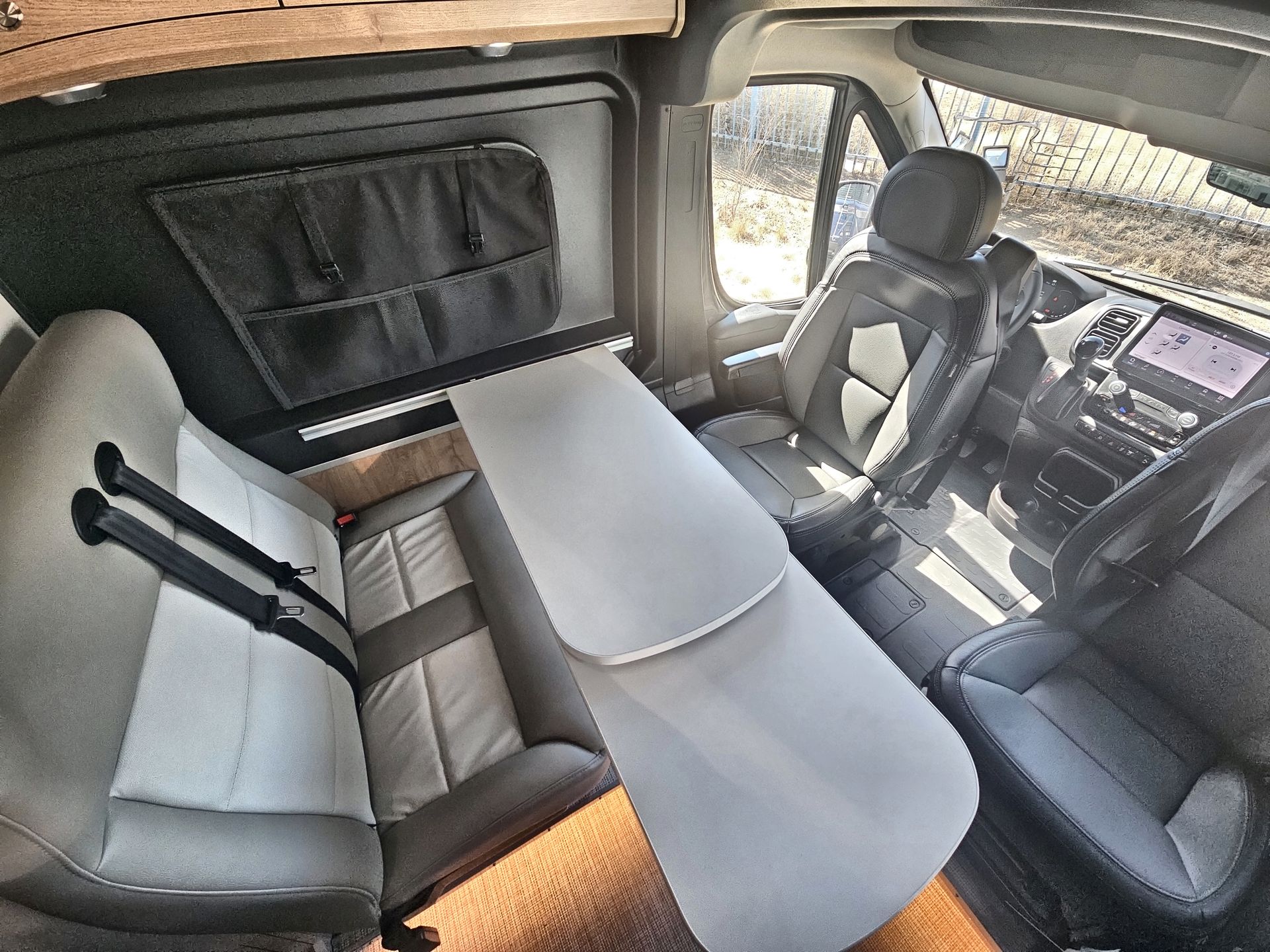 2026 Airstream Rangeline Base