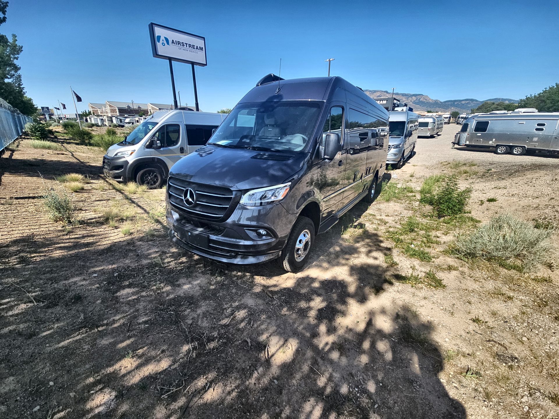 2025 Airstream 24GL Base