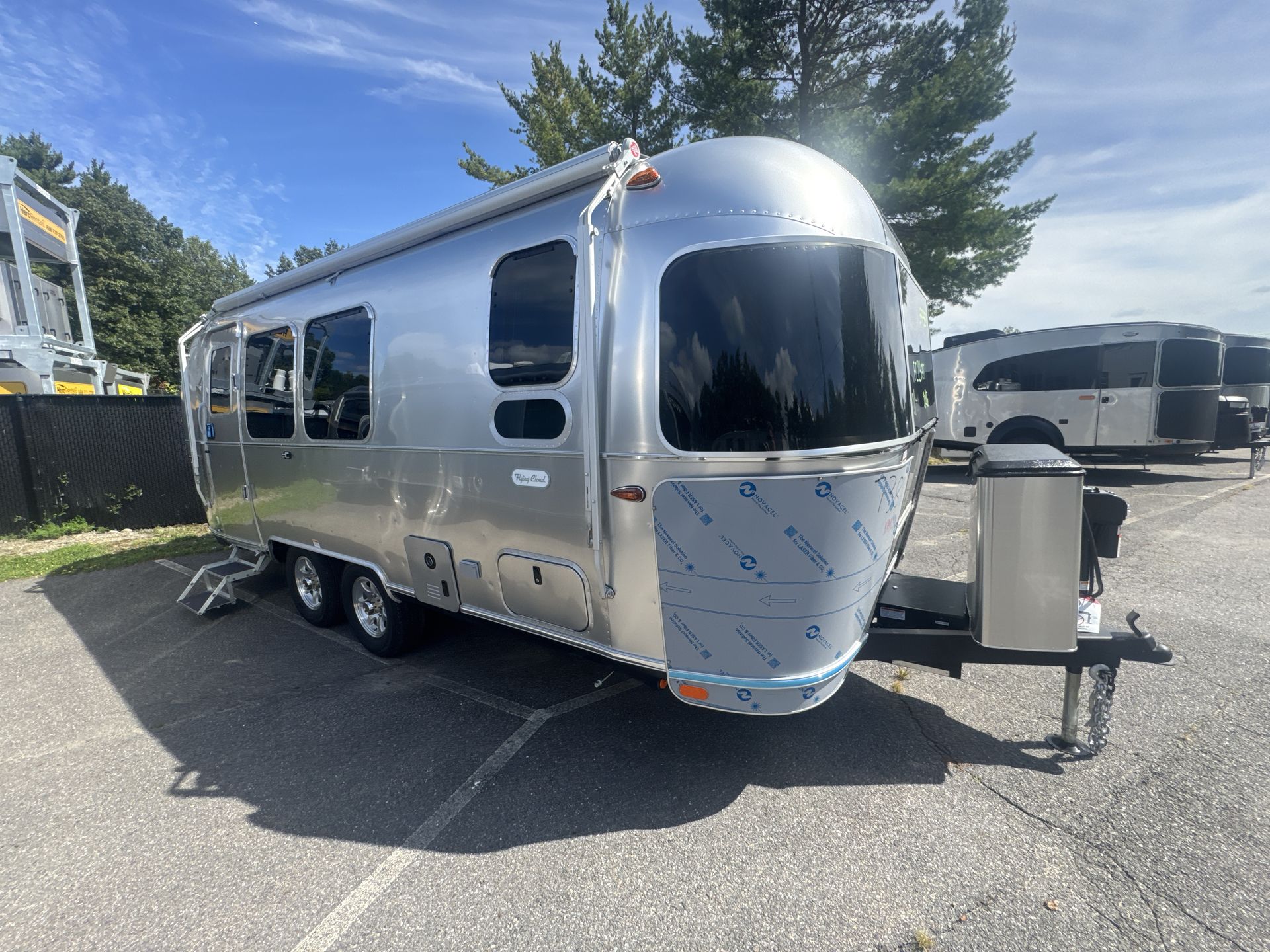 2026 Airstream 23FBT Base