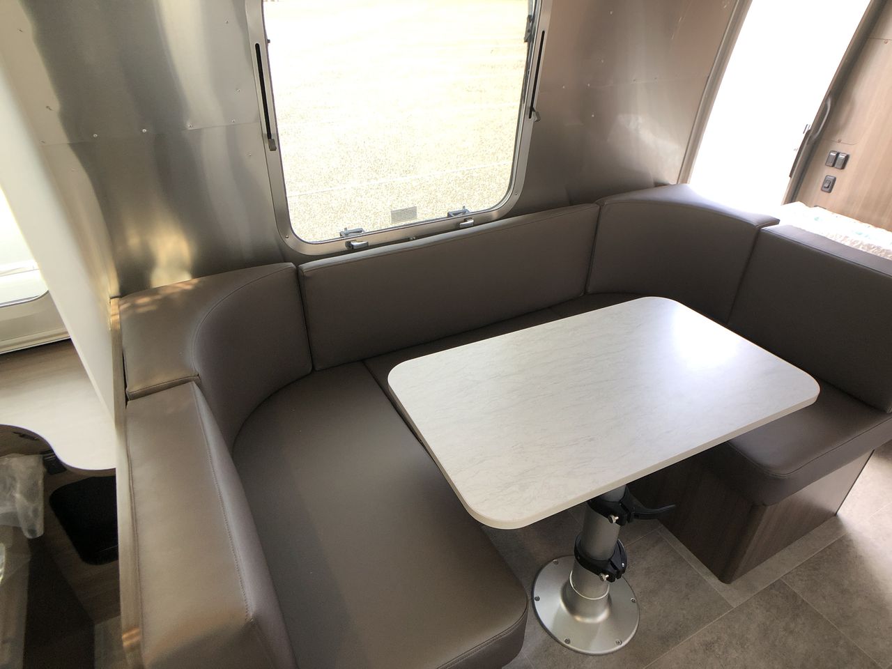 2026 Airstream 22FB Base