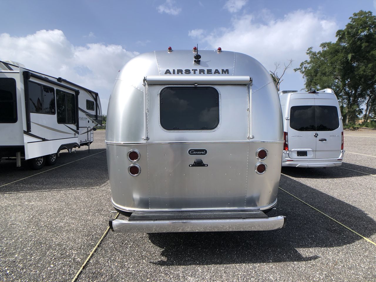 2026 Airstream 22FB Base