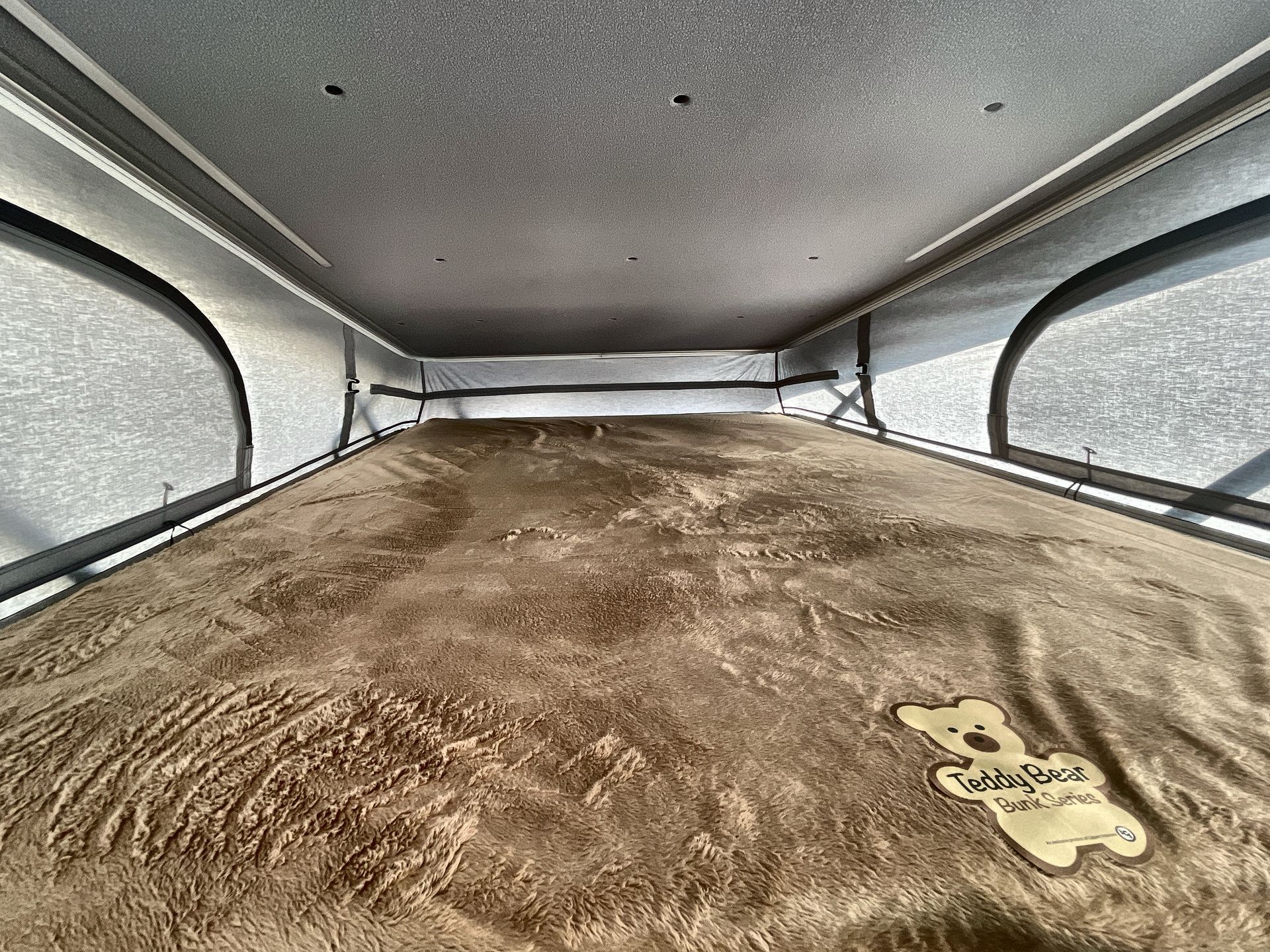 2025 Airstream Rangeline Base