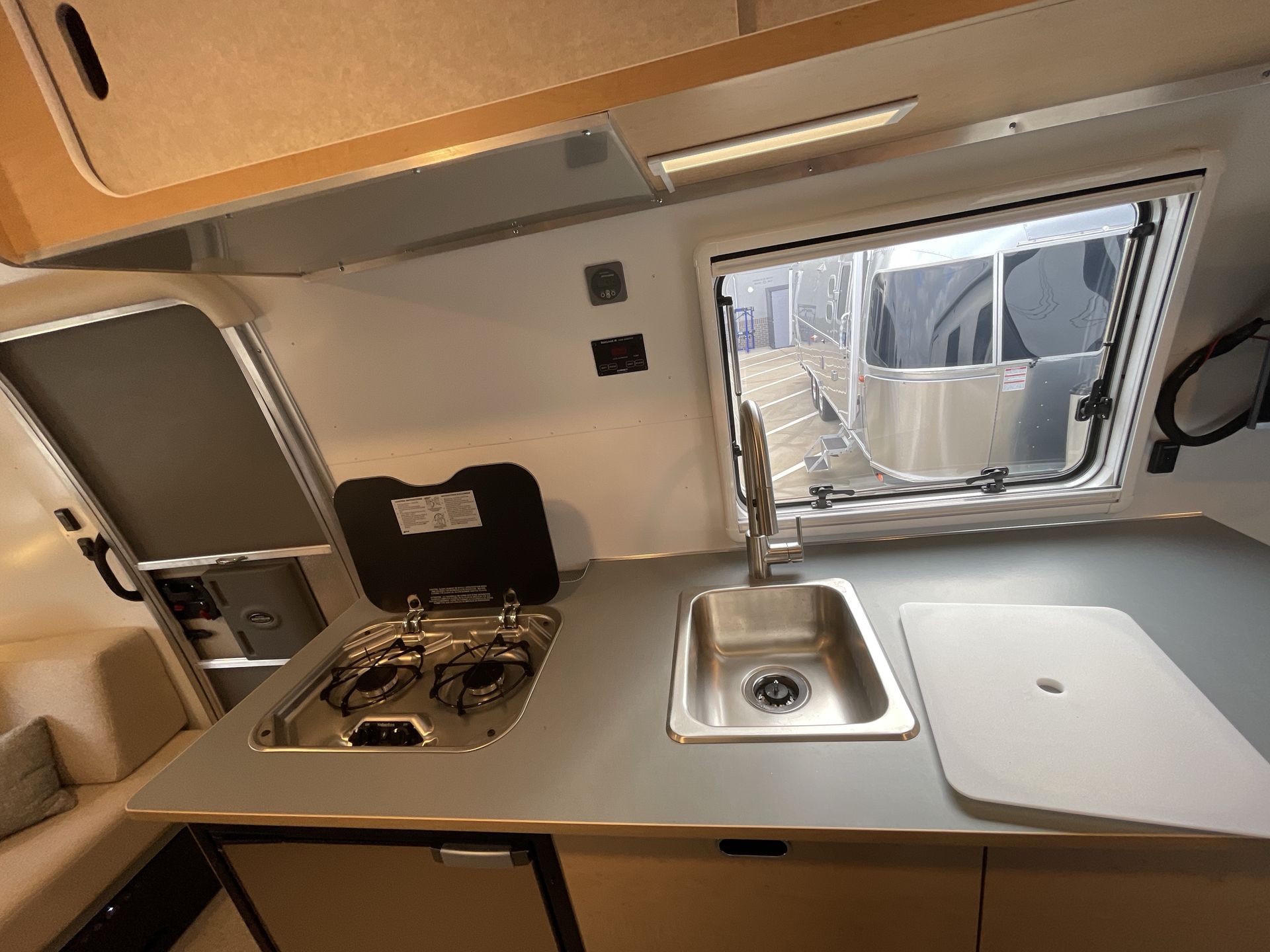 2026 Airstream 22RB Base