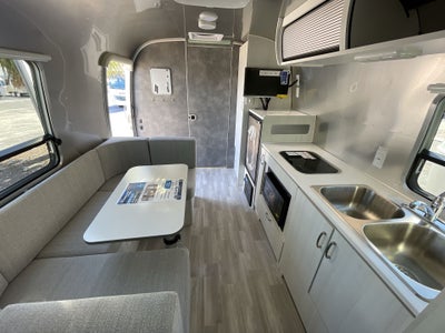 2026 Airstream 22FB Base