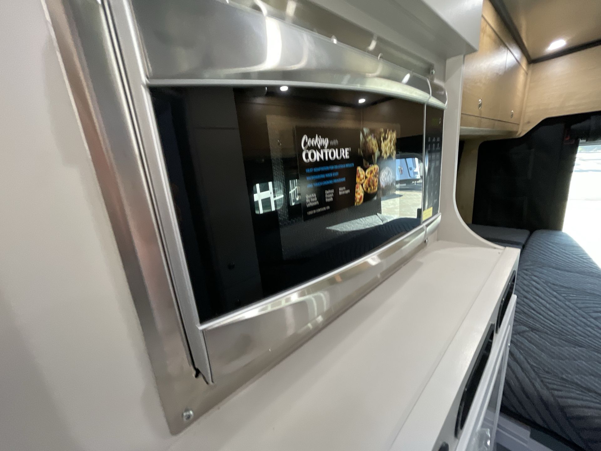 2026 Airstream Rangeline Base