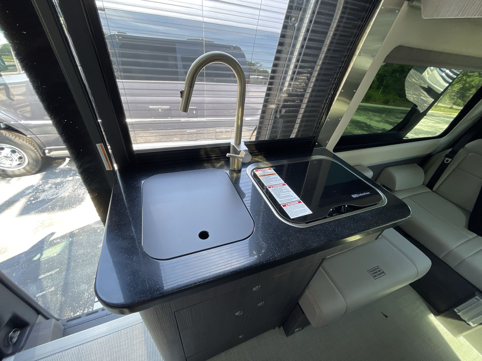 2025 Airstream 19 Base