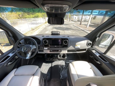 2025 Airstream 24GT Base