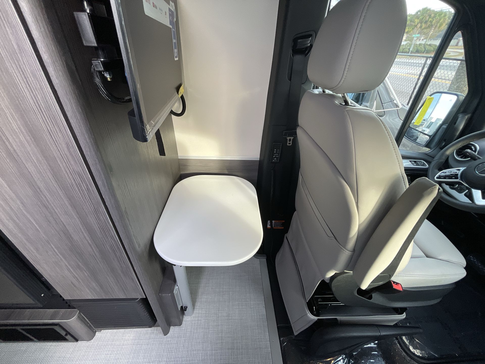 2025 Airstream 24GT Base