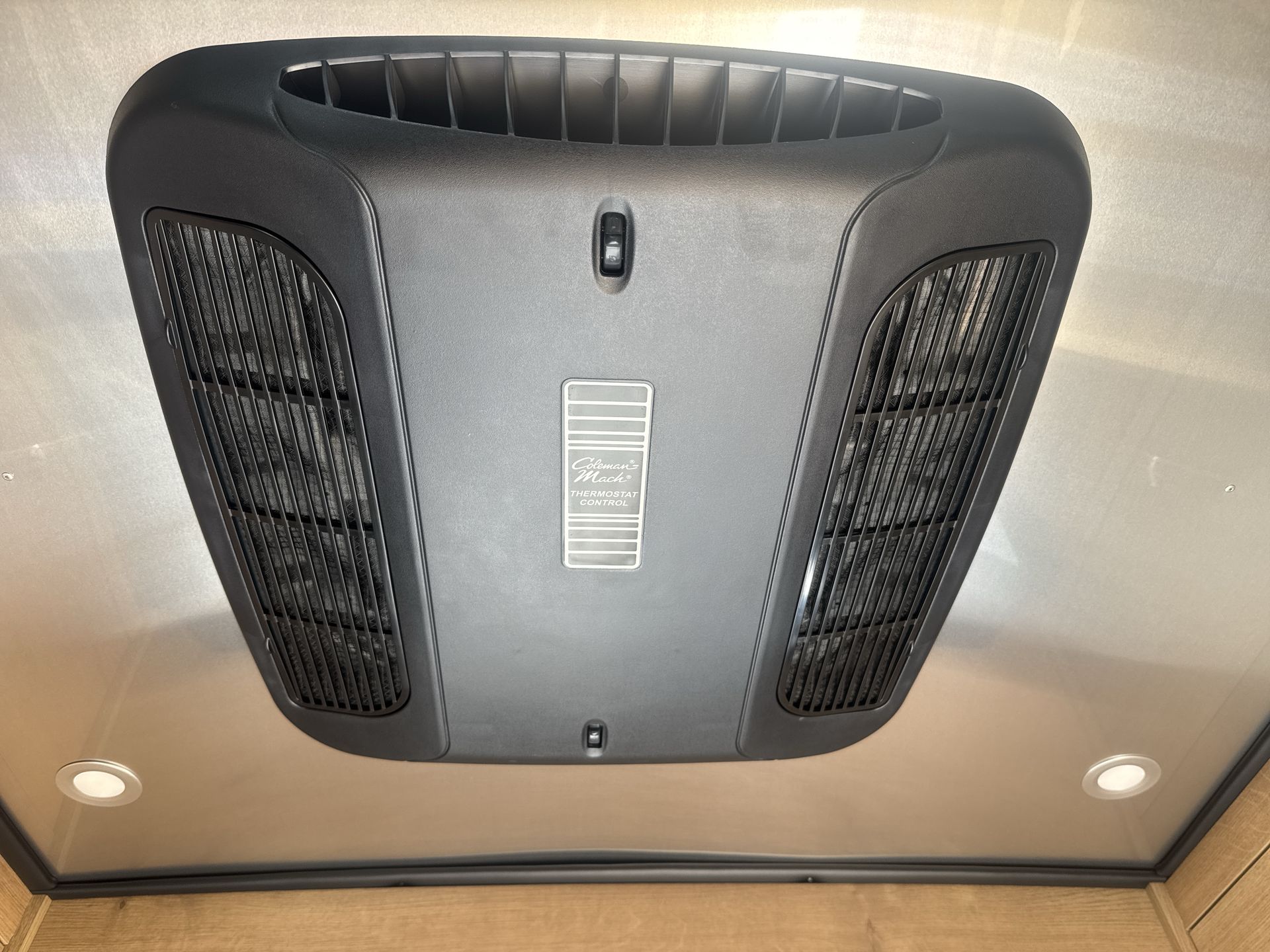 2026 Airstream Rangeline Base