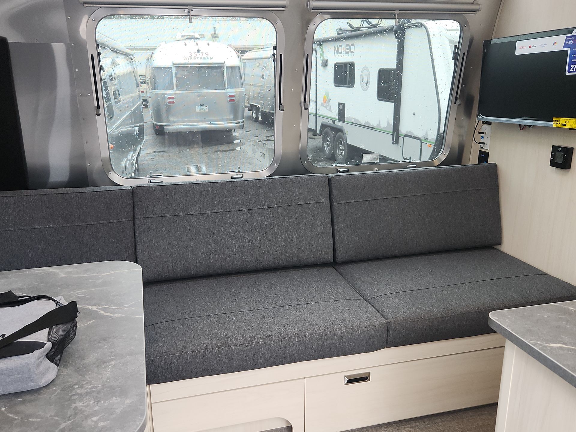 2025 Airstream 25FBT Base