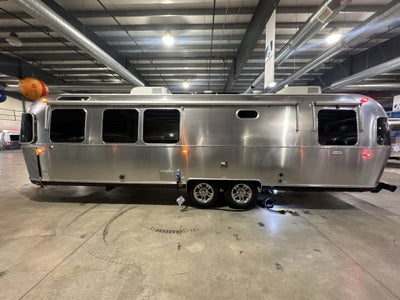 2026 Airstream 30RBQ Base