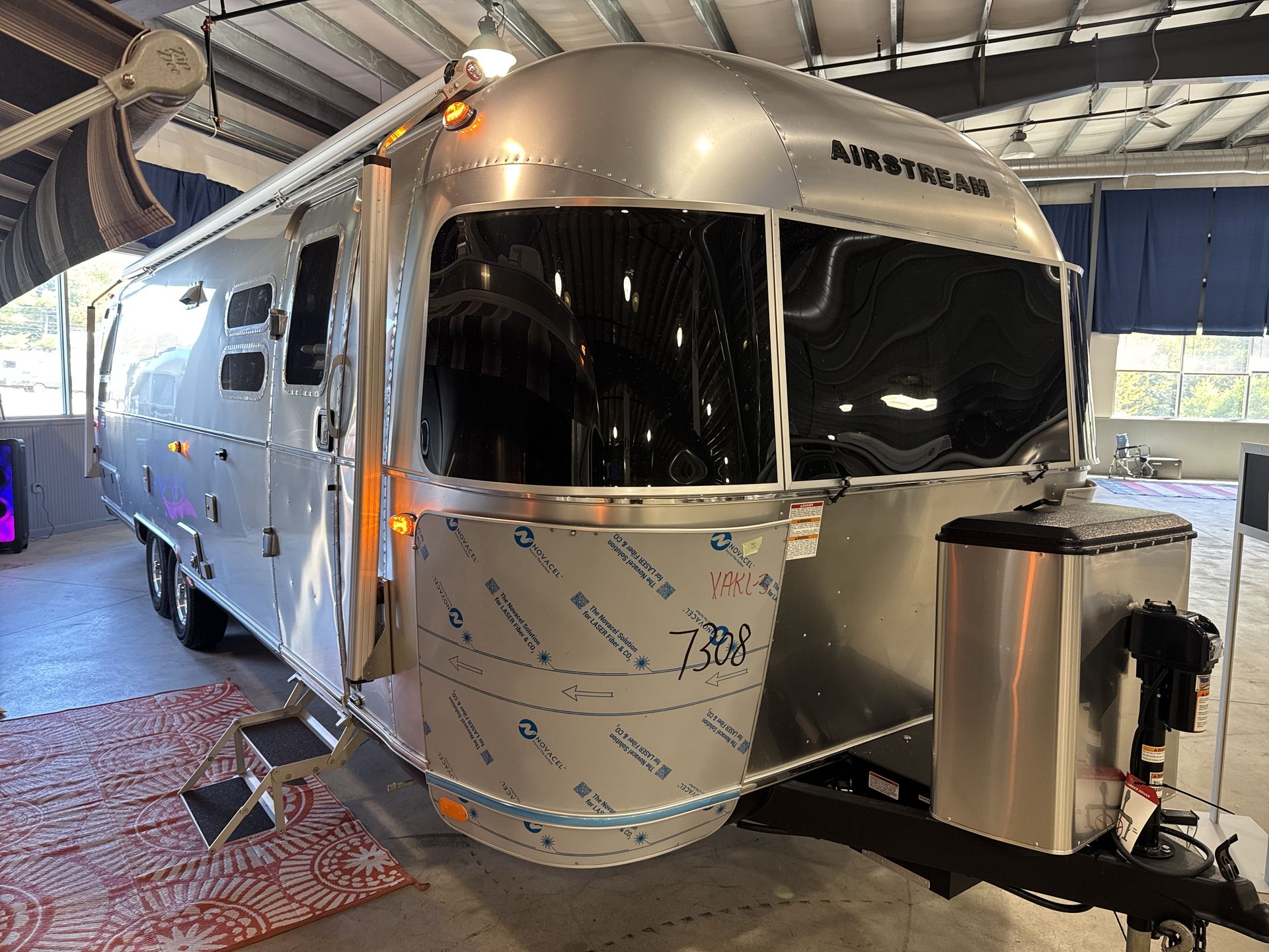 2026 Airstream 30RBT Base