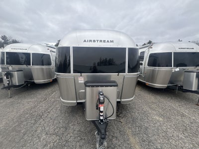 2025 Airstream 27FBT Base