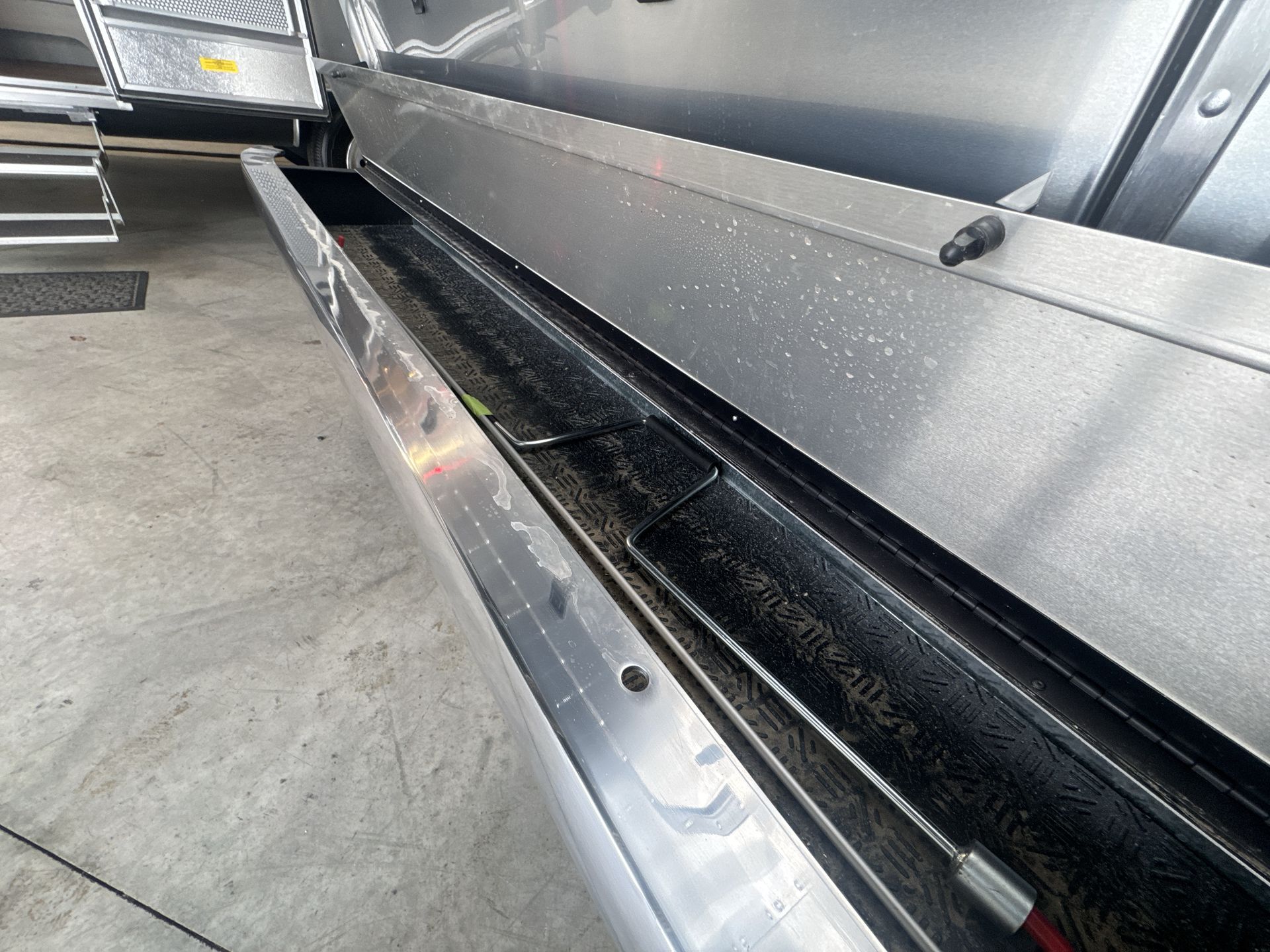 2025 Airstream 25FBT Base