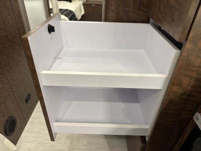 2026 Airstream 27FBT Base