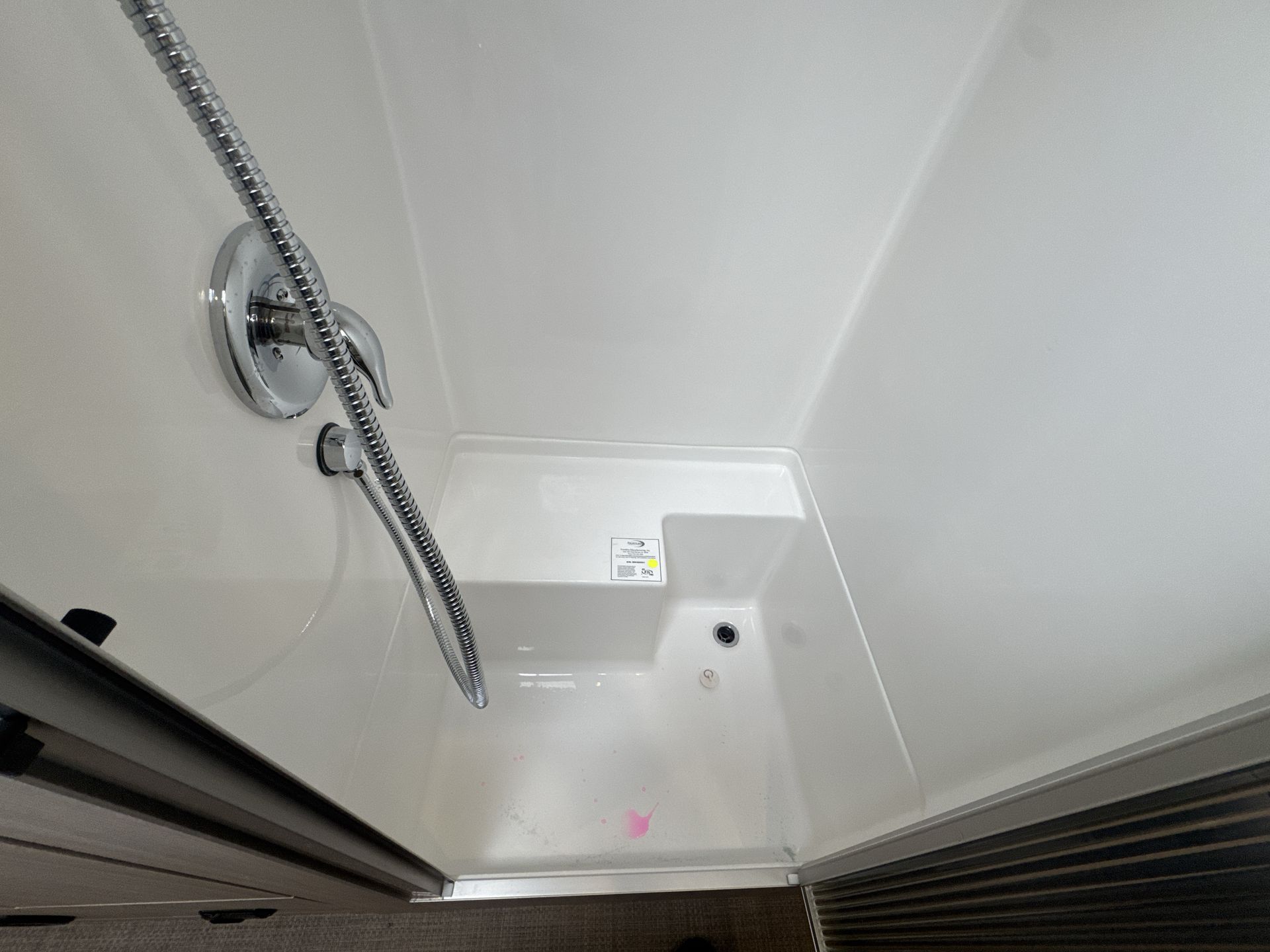 2026 Airstream 27FBT Base