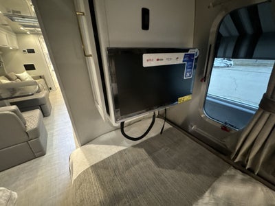 2026 Airstream 33FBT Base