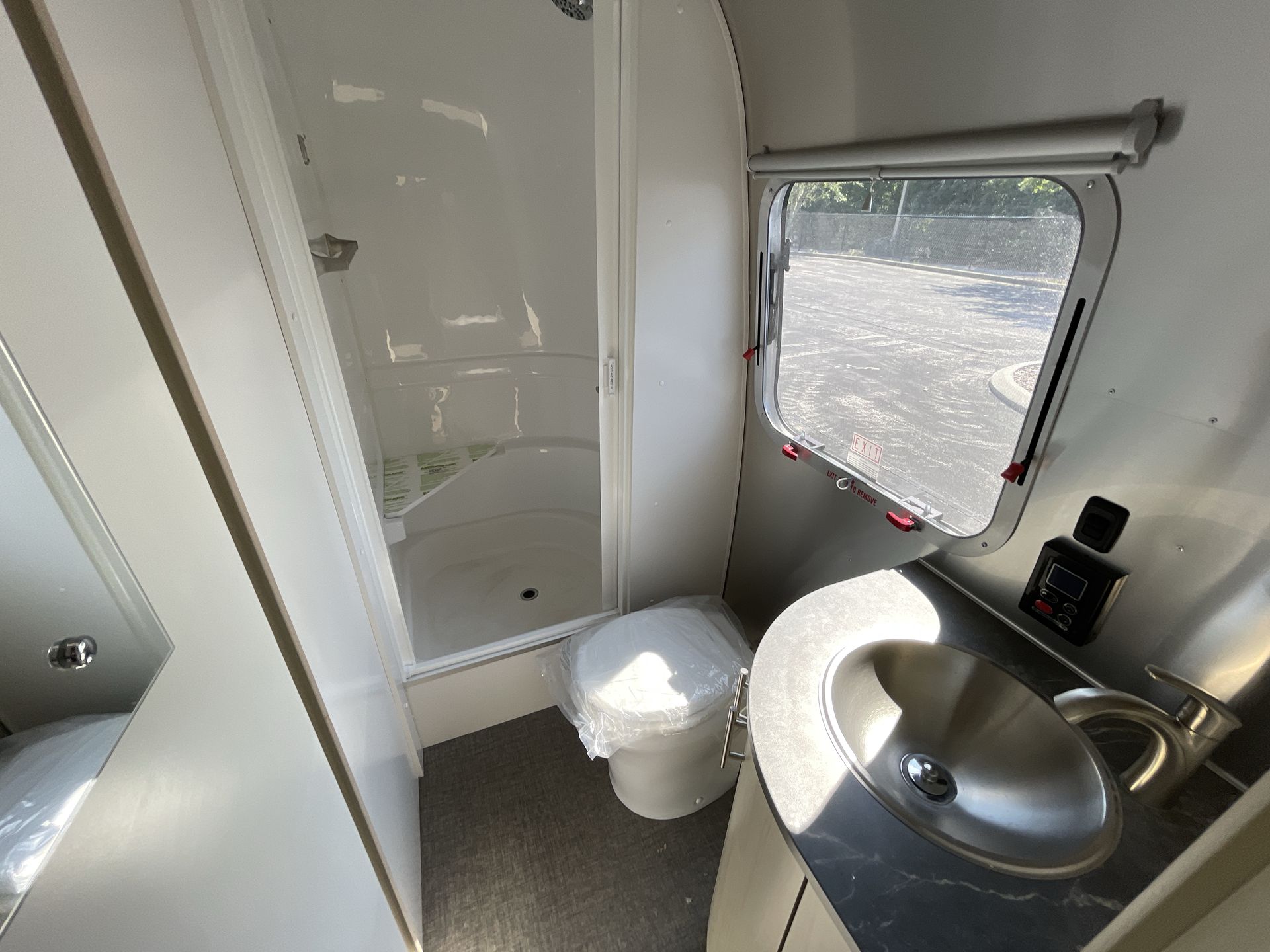 2025 Airstream 30FBBT Base