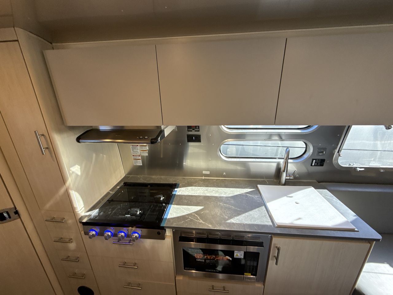 2026 Airstream 30FBBT Base