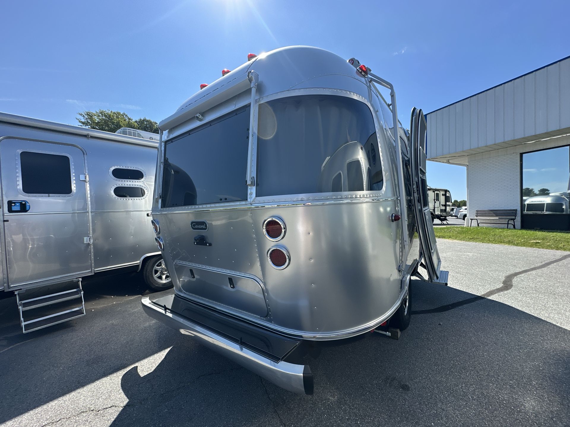2026 Airstream 16RB Base
